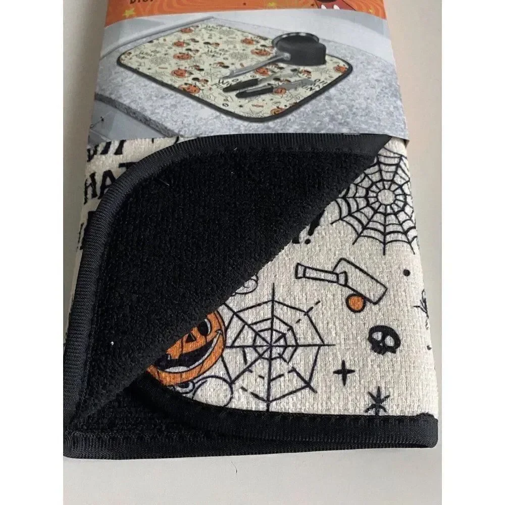 Disney Mickey Mouse Halloween Drying Mat 16”x18” Pumpkins Spider Webs Candy NEW‎